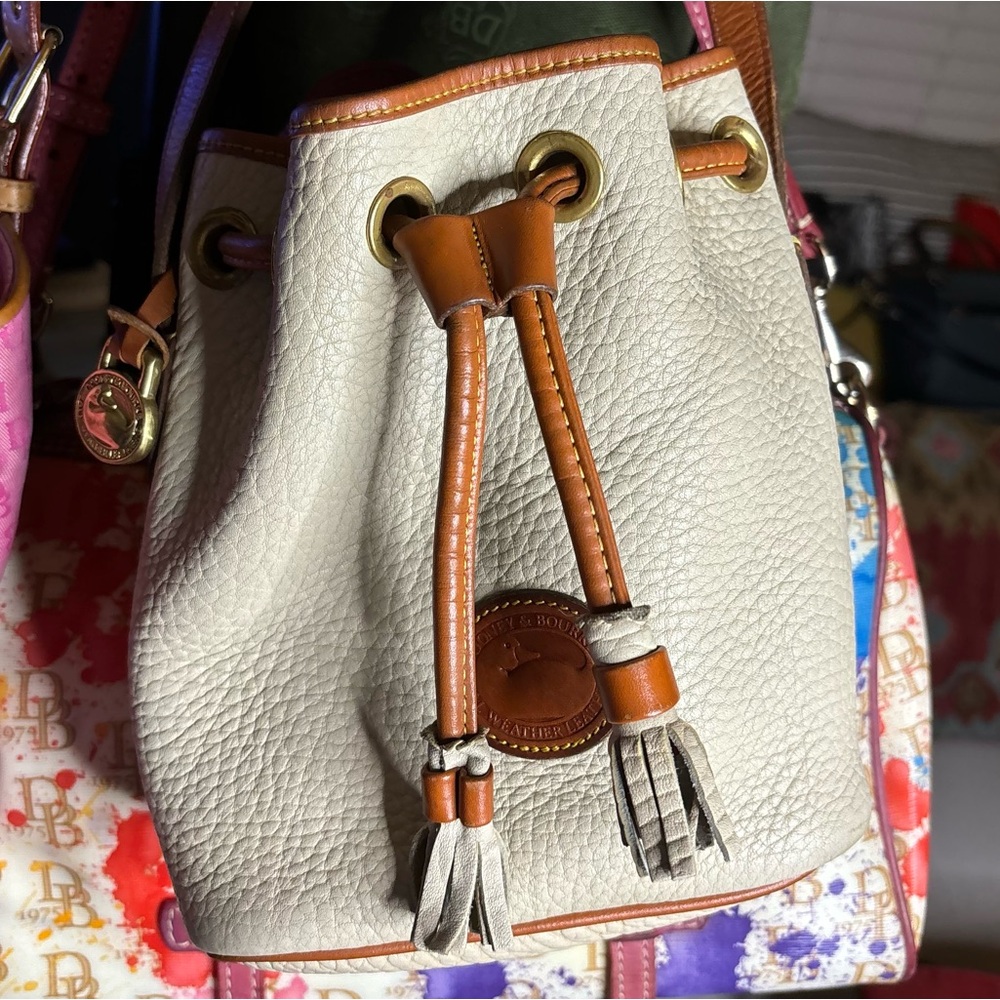 Dooney & Bourke Small Leather Bucketbag w/Callouts W/COA
